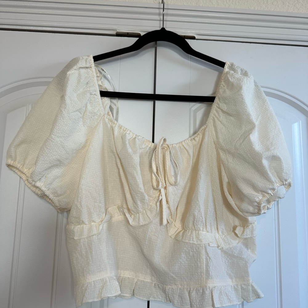Forever 21 Cream Puff Sleeve Blouse